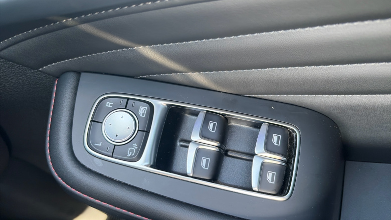 MG HS 1.5 T-GDI Trophy 5dr Petrol Hatchback
